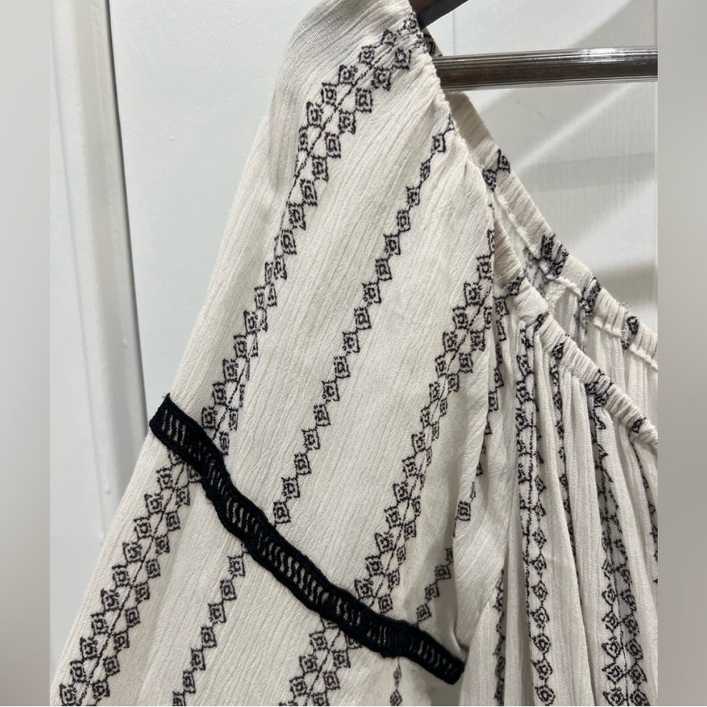 INA Romper White and Black
Women's Size L NWT - Picture 3 of 9